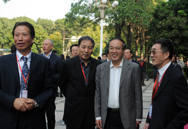 中国新闻摄影学会建会30周年纪念会在泉州举行