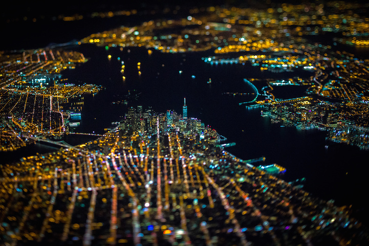 7500英尺高空航拍璀璨纽约夜景