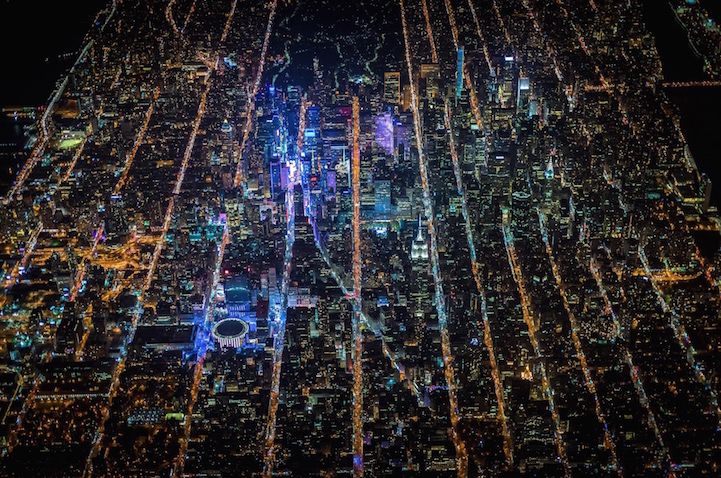 7500英尺高空航拍璀璨纽约夜景
