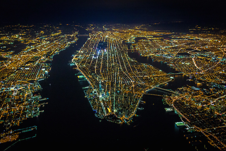 7500英尺高空航拍璀璨纽约夜景
