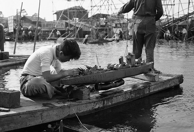 『纪实摄影』记录50年代的日本