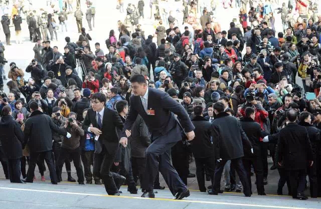 央媒摄影部主任“两会”图片推荐