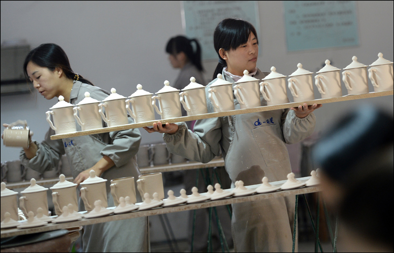 《失传八百年 定窑又逢春》
