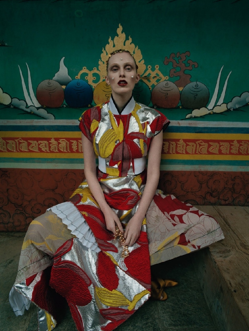 《Vogue》5月：在梦幻的梦想里