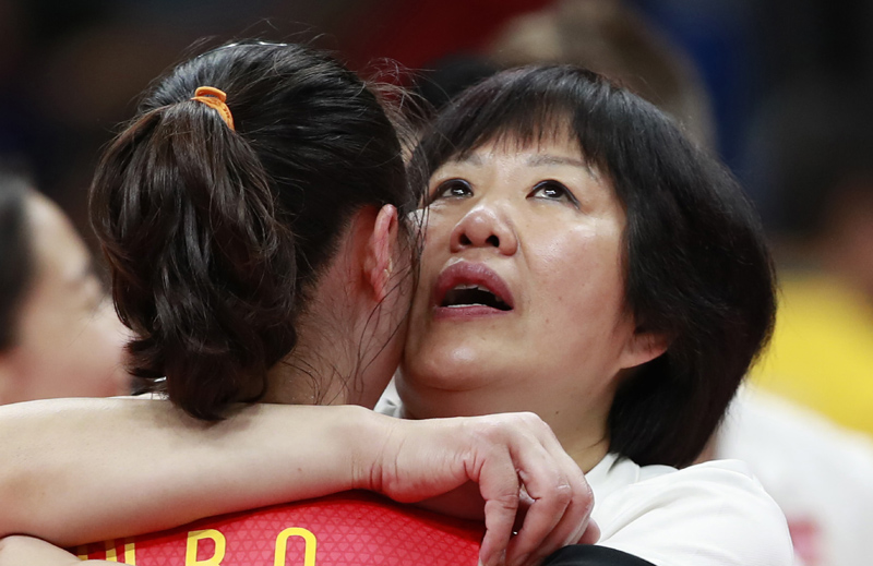 中国女排时隔12年再夺奥运冠军