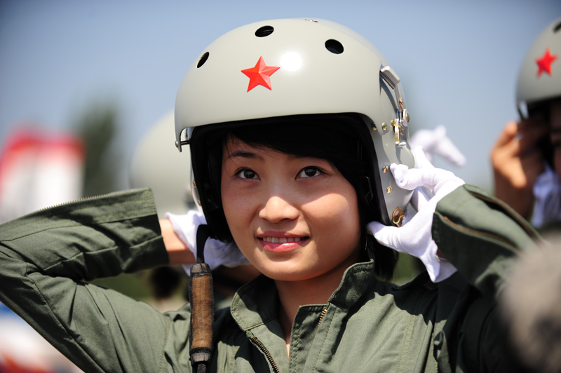 沈玲：余旭，让沈阿姨用镜头为你送行