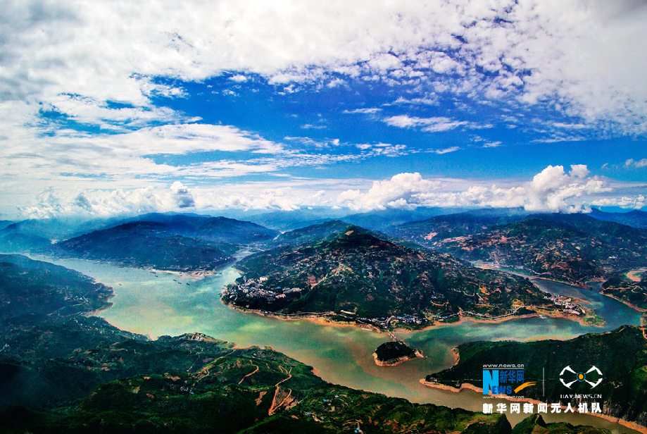 【“飞阅”中国】航拍雨后瞿塘峡 云卷云舒