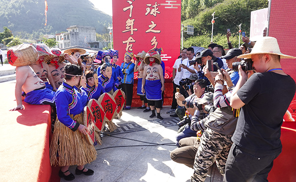 中国新闻摄影学会摄影基地落户靖西