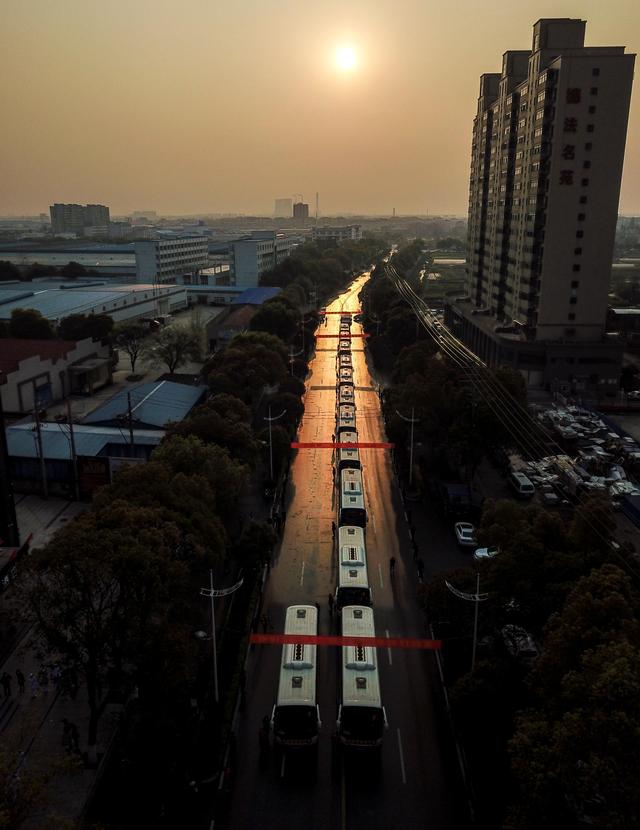 黑龙江支援湖北孝感医疗队返程