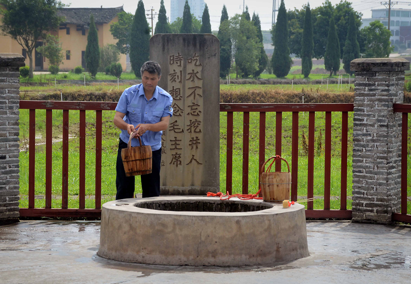 从“石库门”到“天安门”——中国革命圣地巡礼