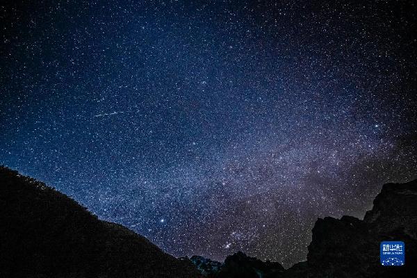 一起来看双子座流星雨