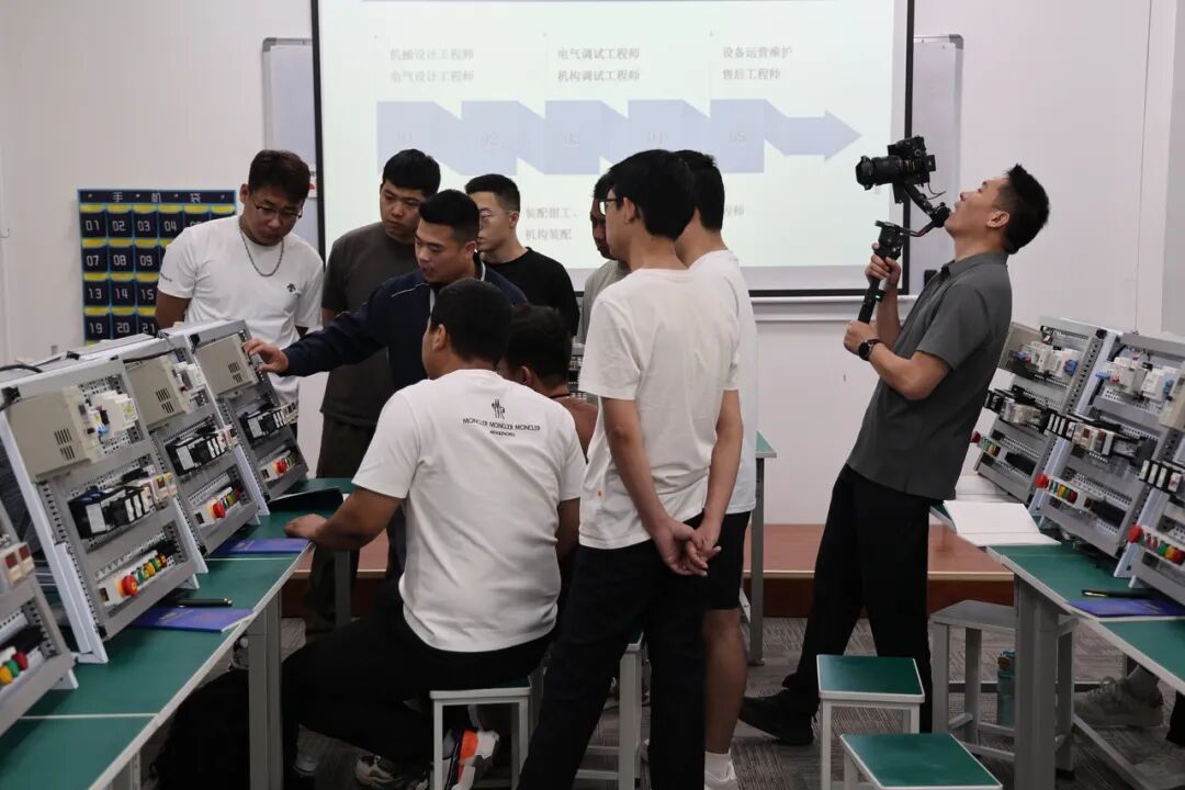 我是记者·我在现场｜工人日报视觉视频部2025记者节特别策划