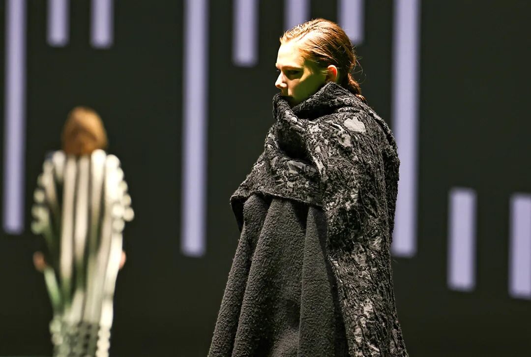 惊艳北京!2026中国国际时装周:东方非遗美出圈