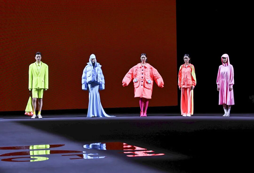 惊艳北京!2026中国国际时装周:东方非遗美出圈